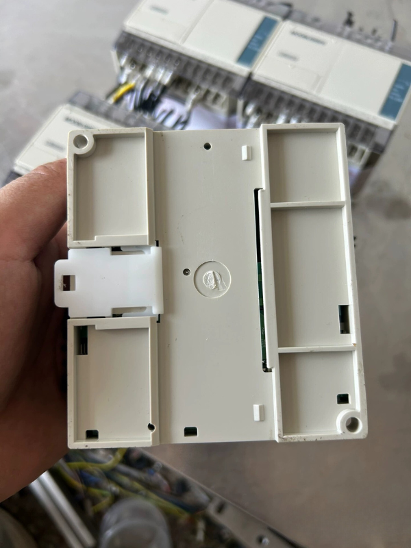 fx1s-30mt-4.png