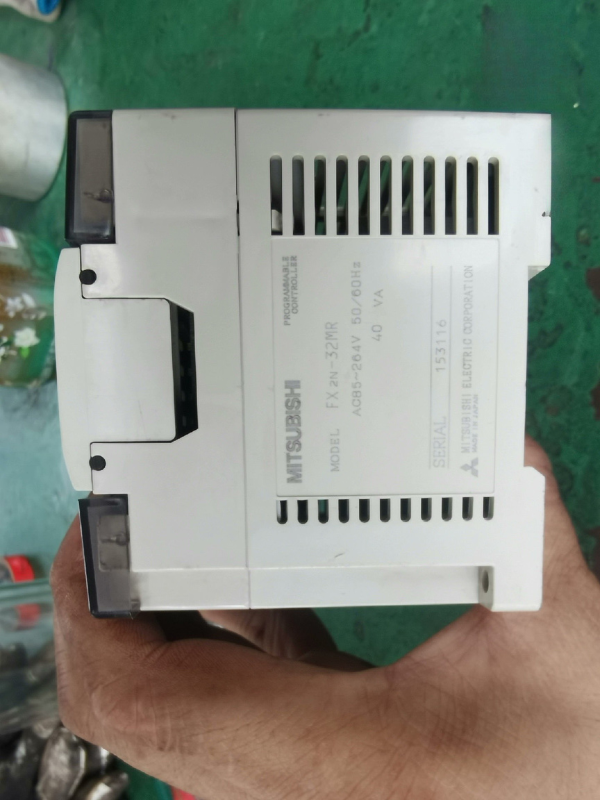fx2n-32mr-2.png