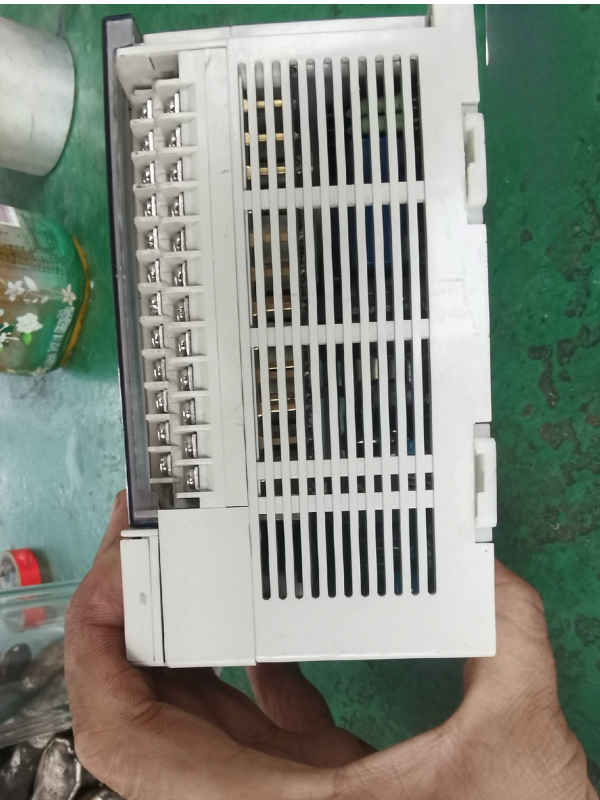 fx2n-32mr-3.png